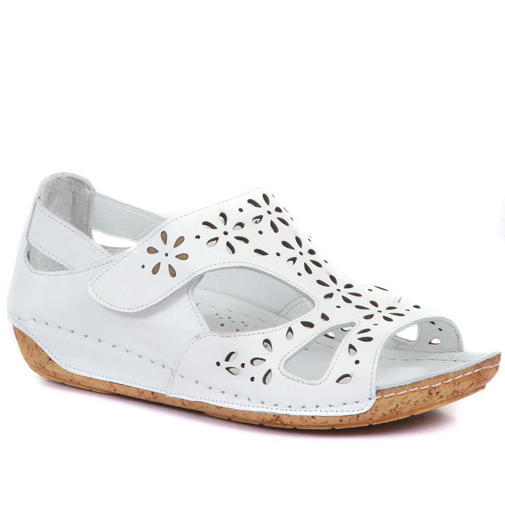 Embellished Toe Post Sandals - INB37049 / 323 617 | Pavers™ US